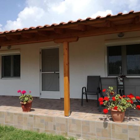 Vila Alexandra'S Houses Toroni Exteriér fotografie